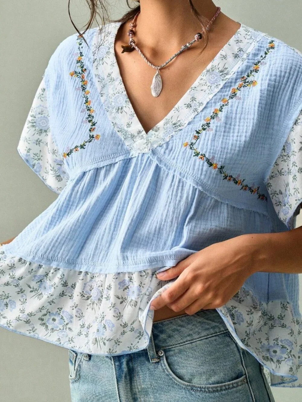 Blue Cute Women's Flower French V-Neck Blouse